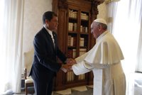 El Papa mantiene un encuentro privado con Correa y lanza un mensaje por la inclusión desde la Catedral de Quito