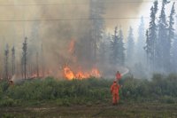 Los incendios en la provincia canadiense de Saskatchewan obligan a evacuar 13.000 personas