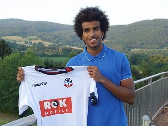 Derik Osede ficha por el Bolton Wanderers