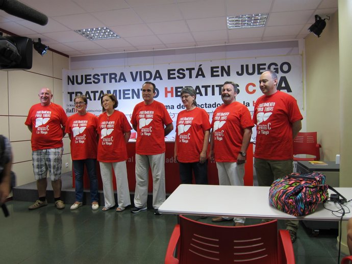 Los miembros de la Plataforma de Afectados por la Hepatitis C