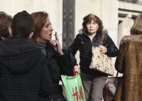 La OMS insta a los gobiernos a aumentar los impuestos al tabaco para acabar con el tabaquismo