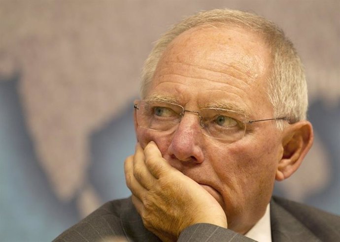 Schäuble afirma que "no es posible" una reestructuración de la deuda si se cumpl