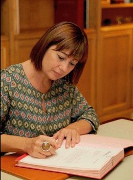 Armengol firma una carta a Rajoy