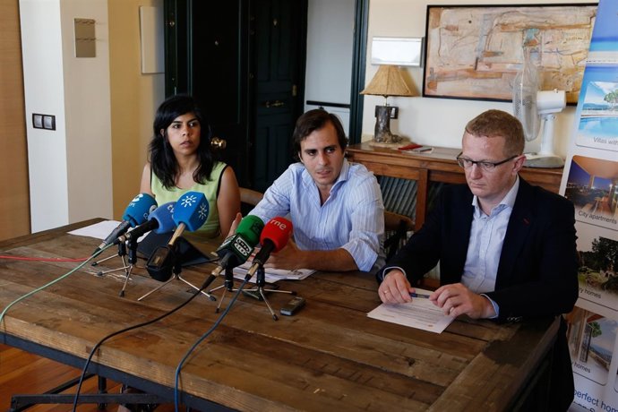 Información De Prensa // La Demanda De Alquiler Vacacional En España Aumenta Un 