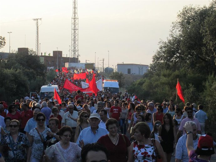 Manifestación pidiendo en 2013 la apertura de la estación de Los Pedroches