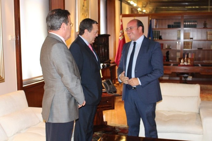 Reunión de CROEM con el presidente del Gobierno, Pedro Antonio Sánchez