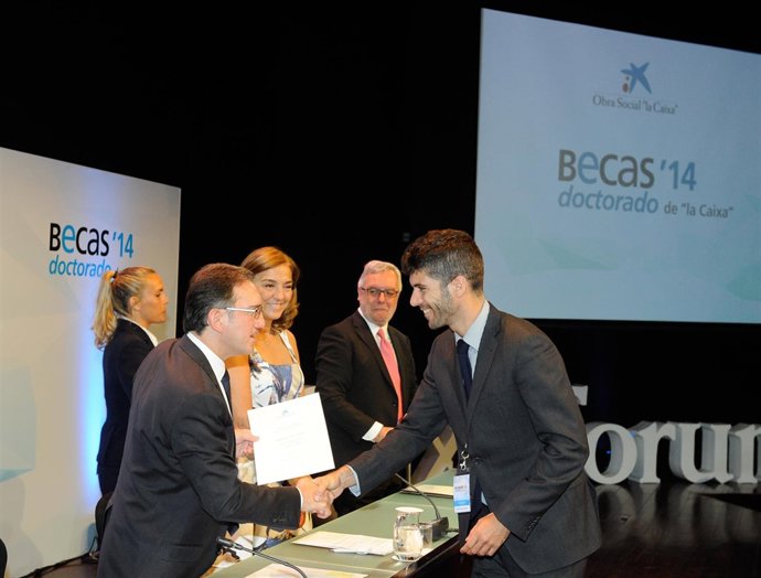 Estudiante malagueño becado por "la Caixa"