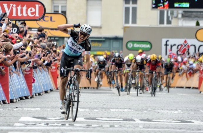 Tony Martin gana en el Tour