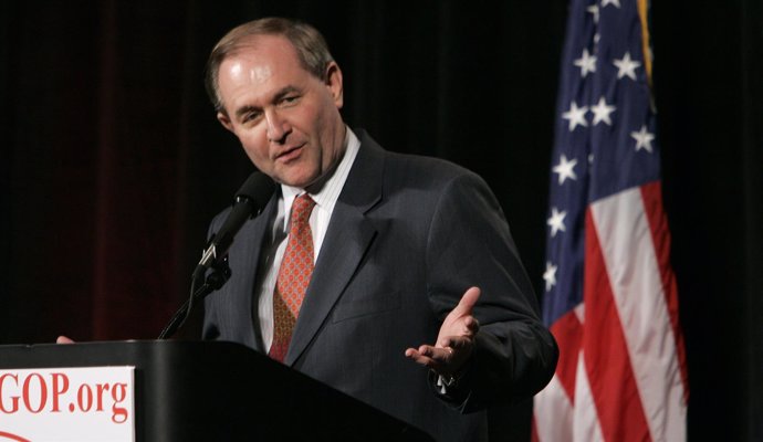 Gilmore speaks during a Unity Dinner in Iowa