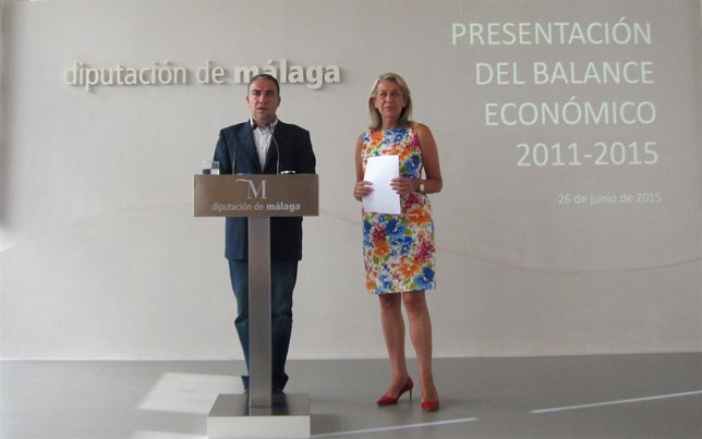 Elías Bendodo y María Francisca Caracuel en Diputación Málaga
