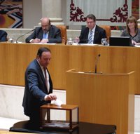 Pedro Sanz, nuevo senador autonómico con el apoyo del PP y de dos diputados de C's