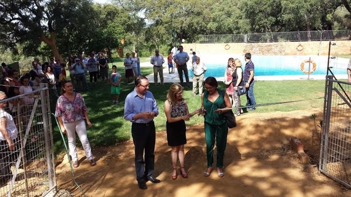 Inauguración de la piscina de Alájar (Huelva).