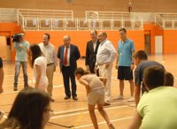 El alcalde de Granada admite que estuvo "desafortunado" y cometió un "error importante" con sus palabras