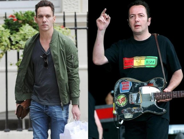 Jonathan Rhys Meyers y Joe Strummer