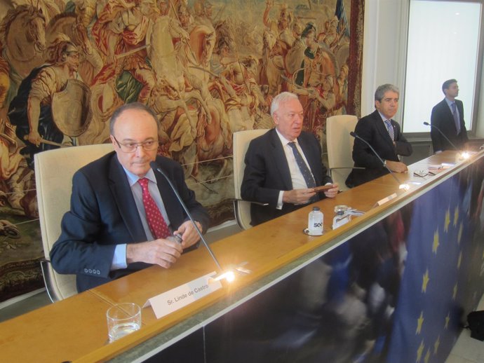 L.M.Linde, J.M.G.Margallo, y F.Homs