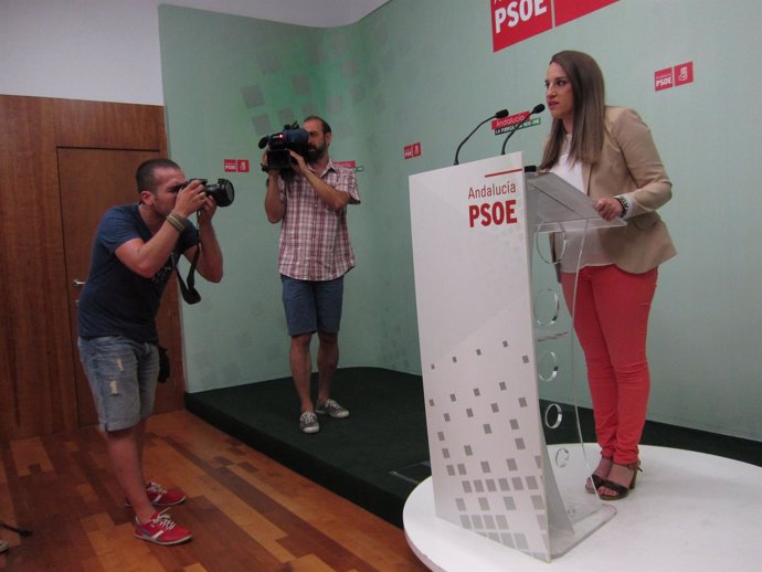Esther Ruiz en la sede del PSOE de Córdoba