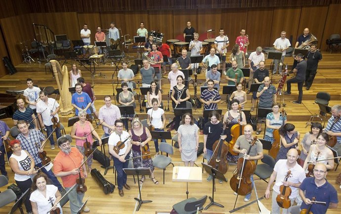 Gloria Tello con la Orquesta de Valencia.