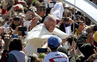 El Papa Francisco, en Bolivia, sobre los excluidos: "Denles de comer"