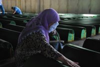Srebrenica conmemora este sábado el vigésimo aniversario del genocidio con cientos de muertos aún por enterrar