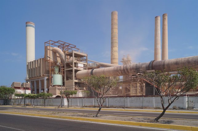 Fábrica de cemento en Venezuela