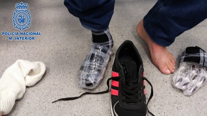 Intervención de la droga en el puerto de Tarifa (Cádiz)