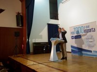 Feijóo reitera que "los Estatutos del PP permiten primarias", aunque "si se quiere profundizar en su redacción, hágase"