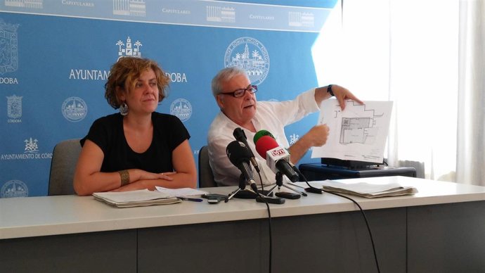 Aumente muestra, junto a Doblas, el plano de la Plaza de la Fuensanta