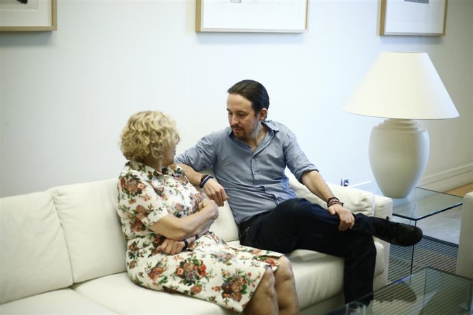 Pablo Iglesias y Manuela Carmena
