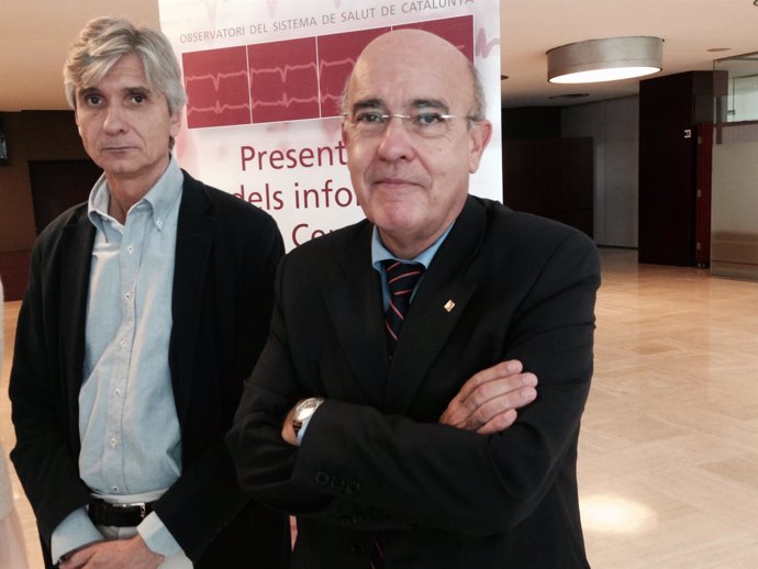 El director de la Aquas, Josep Maria Argimon, y el conseller de Salud, Boi Ruiz