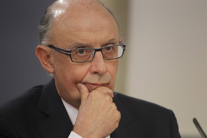 Cristóbal Montoro tras el Consejo de Ministros