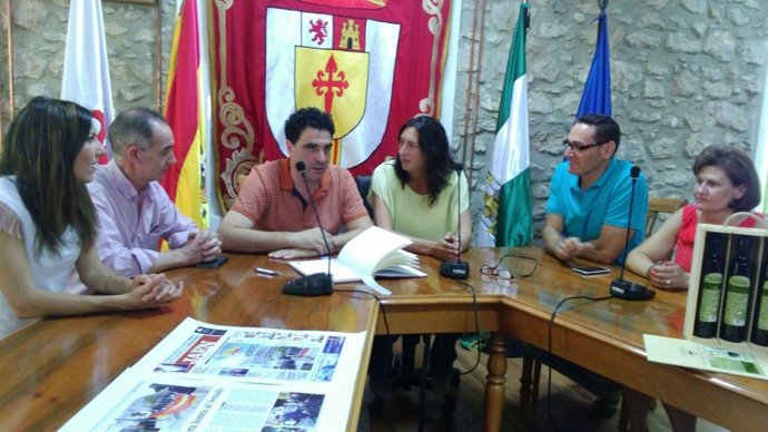 Dolores López, durante la reunión con alcaldes