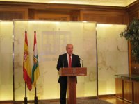 Ceniceros aumenta las consejerías de siete a ocho y presenta "caras nuevas"