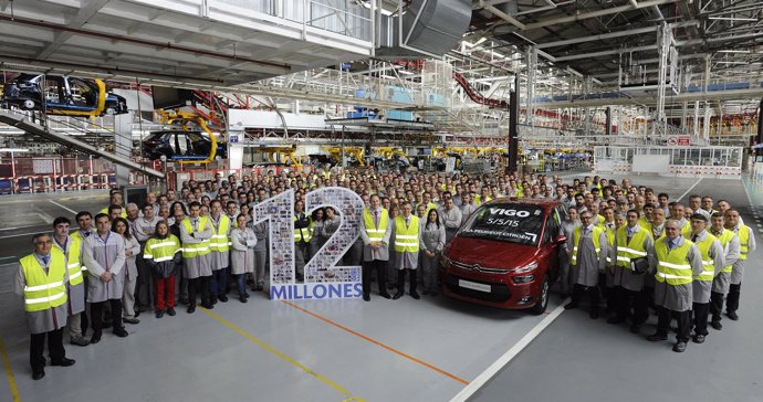 PSA Peugeot Citroën en Vigo produce 12 millones de vehículos         