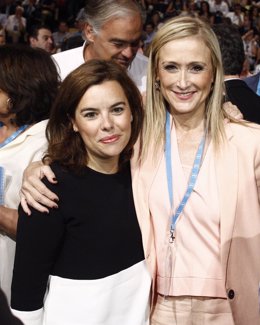 Soraya Sáenz de Santamaría y Cristina Cifuentes 