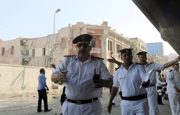 Atentado contra el Consulado de Italia en El Cairq