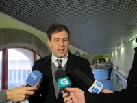 Besteiro responde a Feijóo que le preocupa "el derrumbe de Galicia"