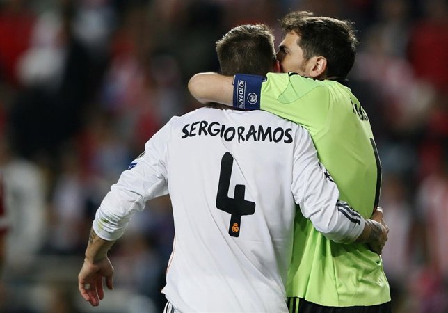 Sergio Ramos se despide de Casillas: 