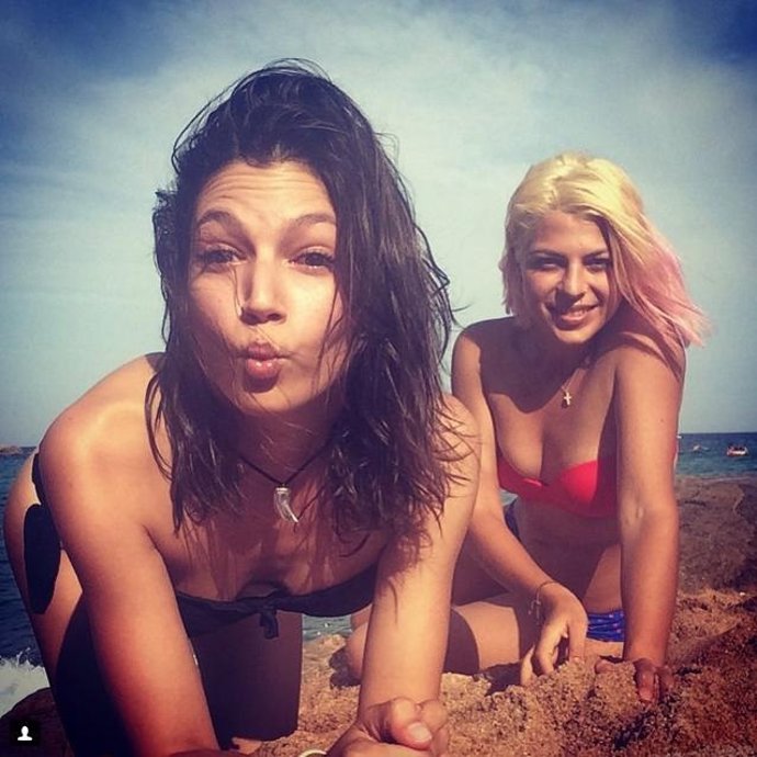 Úrsula Corberó cambia a Andrés Velencoso por.. Thaïs Blume 