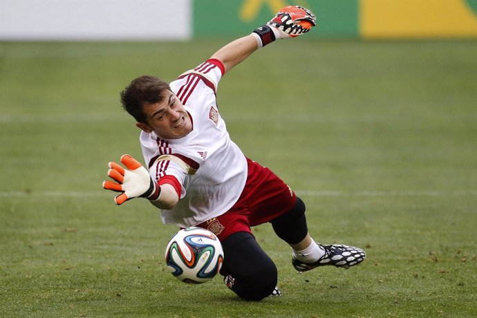 Iker Casillas en un entrenamiento con la selección española