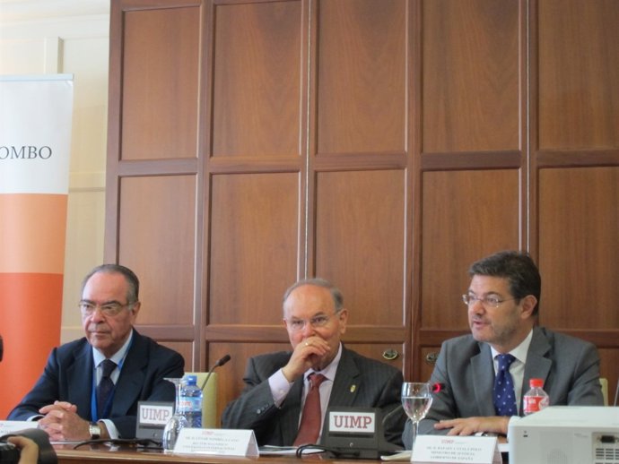 El ministro en el seminario