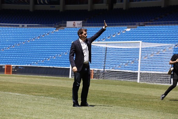 Iker Casillas saludando a la Afición 