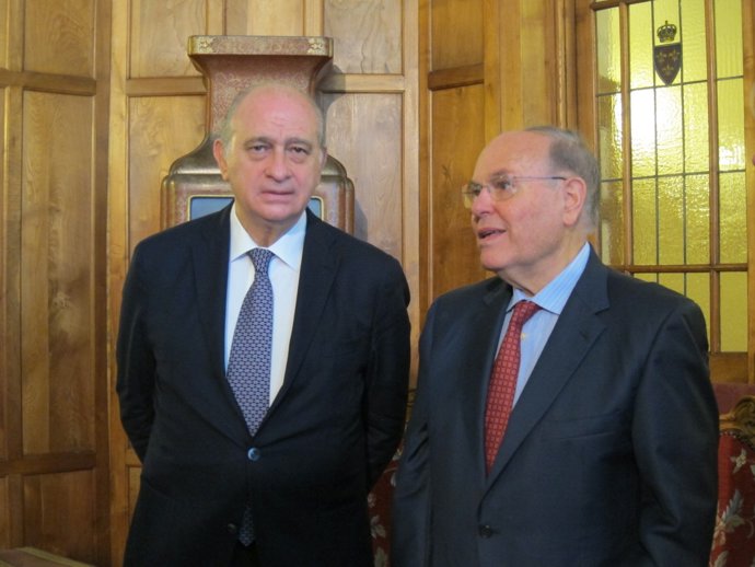 Ministro del Interior y rector UIMP