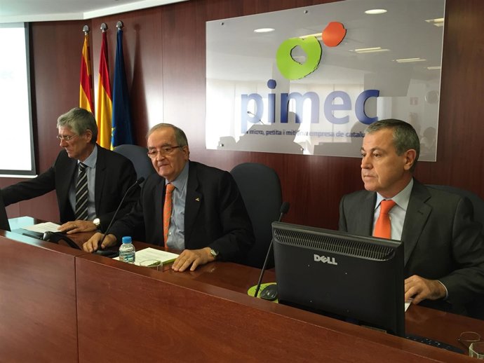 L.Buil (Banco Sabadell), J.González y M.Guinjoan (Pimec)