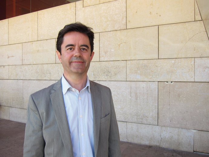 El alcalde de Huesca, Luis Felipe (PSOE)
