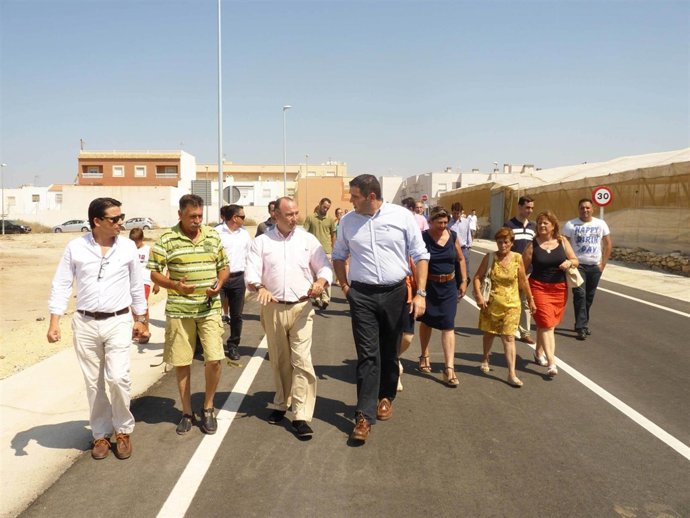 Rodríguez-Comendador recorre los nuevos accesos a Loma Cabrera