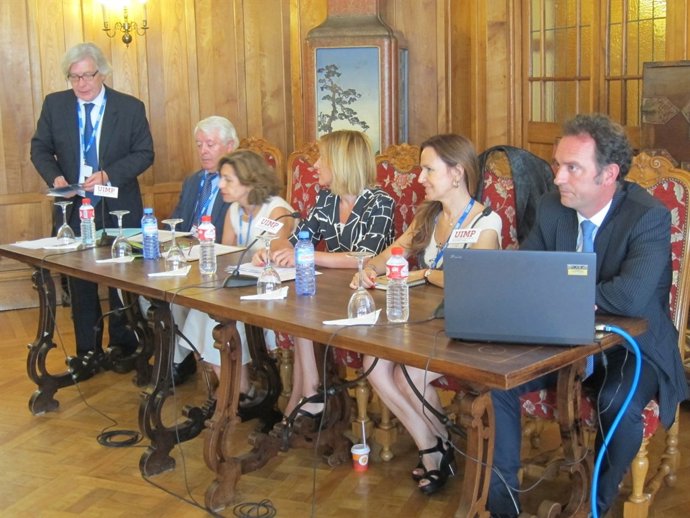 Mesa redonda terrorismo