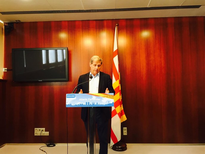 El líder del PP en el Ayuntamiento de Barcelona, Alberto Fernández