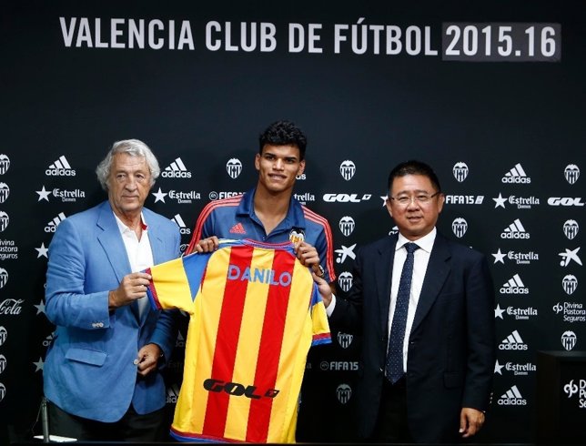 Danilo Barbosa, presentado en el Valencia