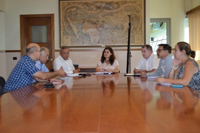 Reunión entre Efraín Medina y María Concepción Brito