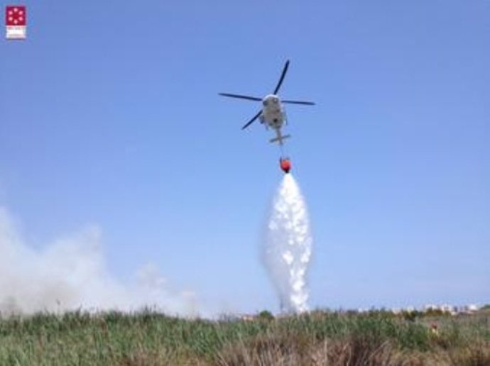 Imagenes de los trabajos en el incendio de Benicàssim